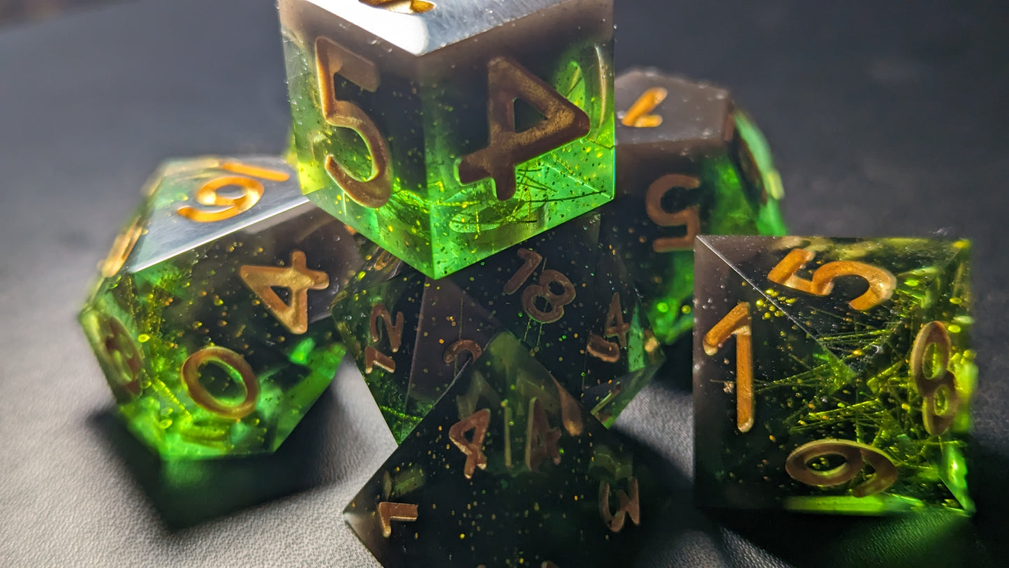 Glorious Purpose  - Set of 7 polyhedral sharp edge dice