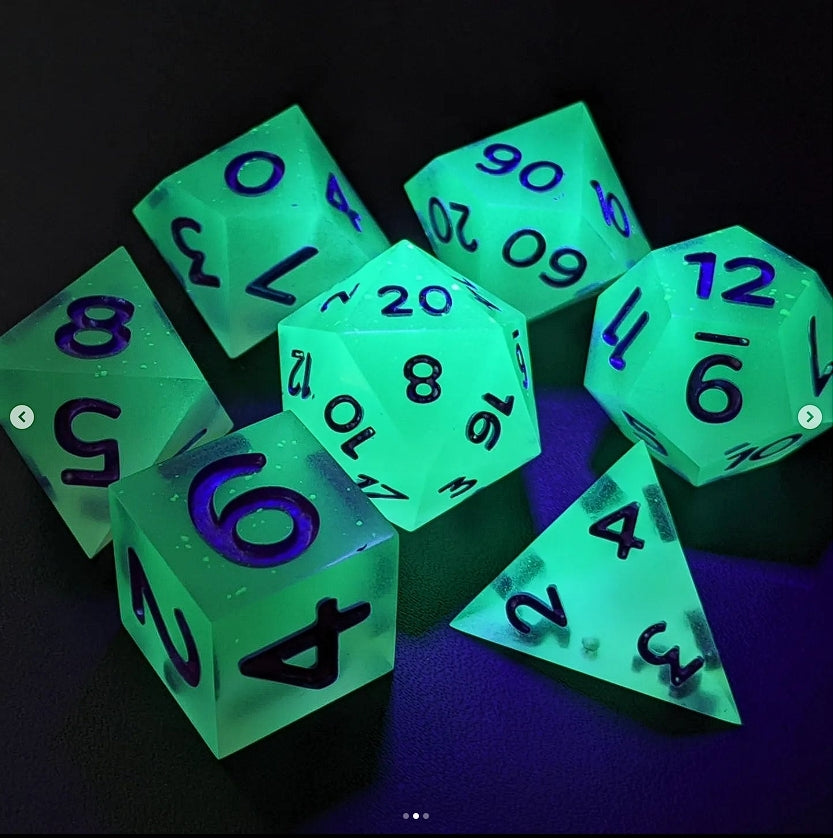 Something in the Mist - Set of 7 polyhedral sharp edge dice