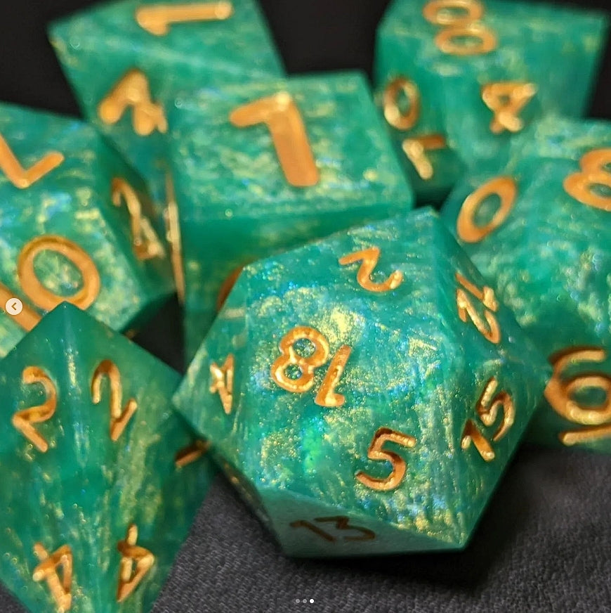 Jade Gilt -  Set of 7 polyhedral sharp edge dice